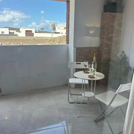Moderno Frente Al Mar En De Mejores Zonas De En Lanzarote アパート ラ・サンタ